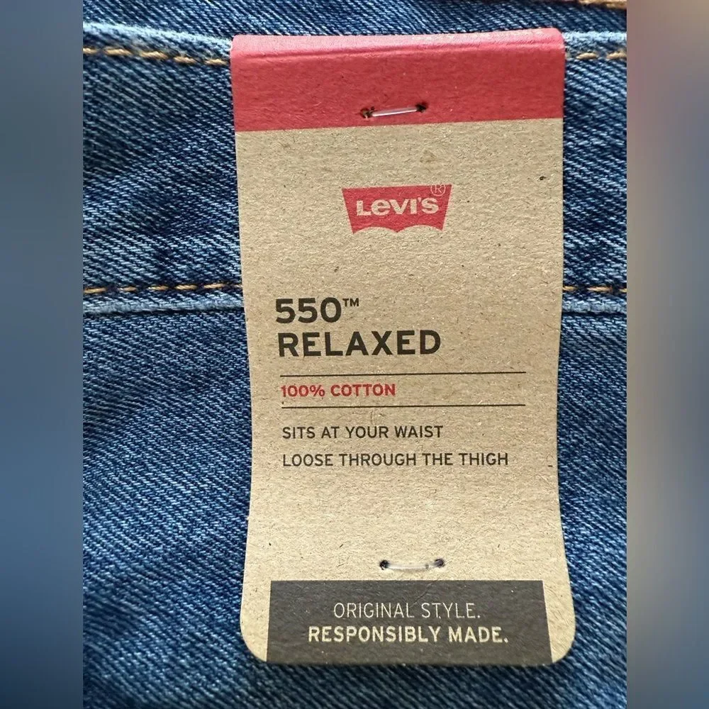 Levi's Mens 550 Relaxed Jeans Blue 33x30 NWT IN PACKAGE